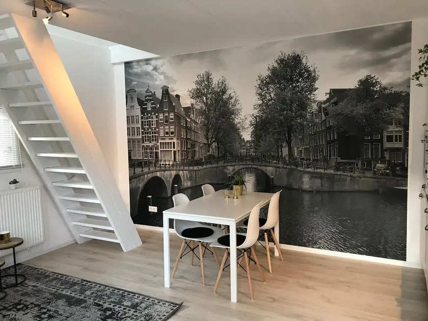 The STAR private place, private garden Amsterdam - Image 1