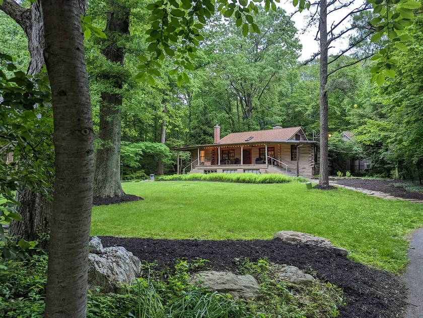 Misty Hill Lodge-Frederick - Image 1