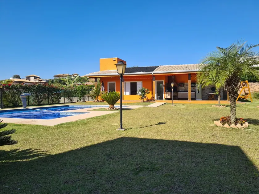 Edicule in Condominium with Barbecue and Swimming Pool. - Image 1