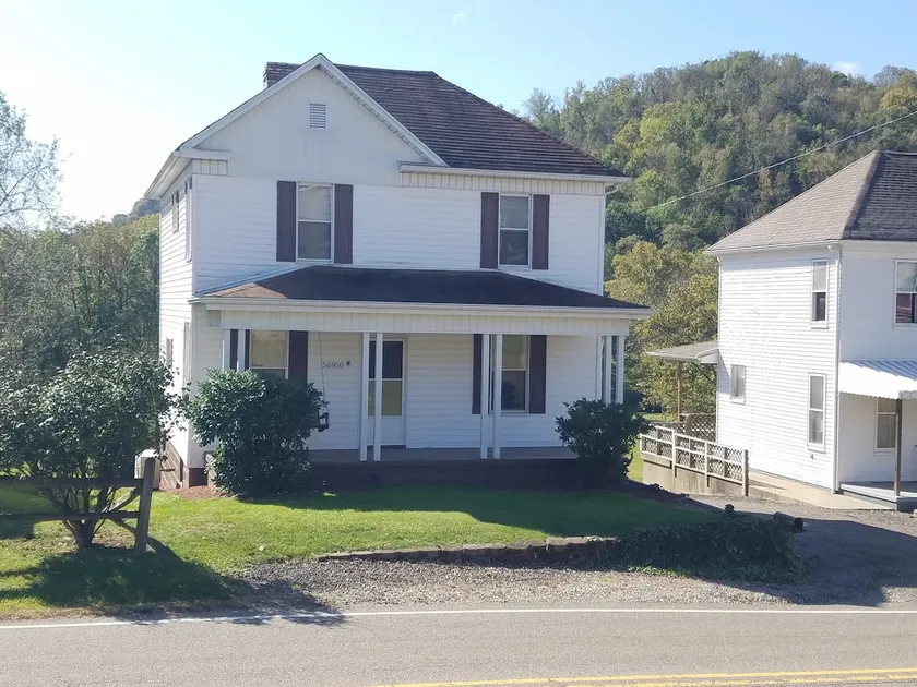 4 bedroom house in Shadyside. Gas & Oil Workers - Image 1