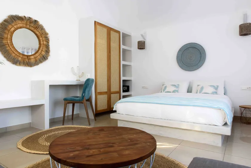 KAMARI AMMOS BEACH HOUSE for 4 Ammos - Image 1