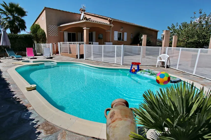 Di Felicita – Villa with pool and close to the beach - Image 1