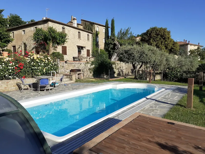 THE TUSCAN FARMHOUSE - Image 1