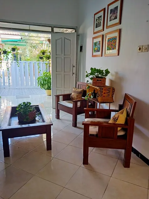 Kalandra Guest House - Image 1