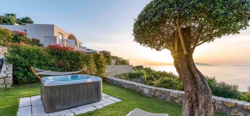 Villa D'Alessandro Noemi private flat & hot jacuzzi - Image 1