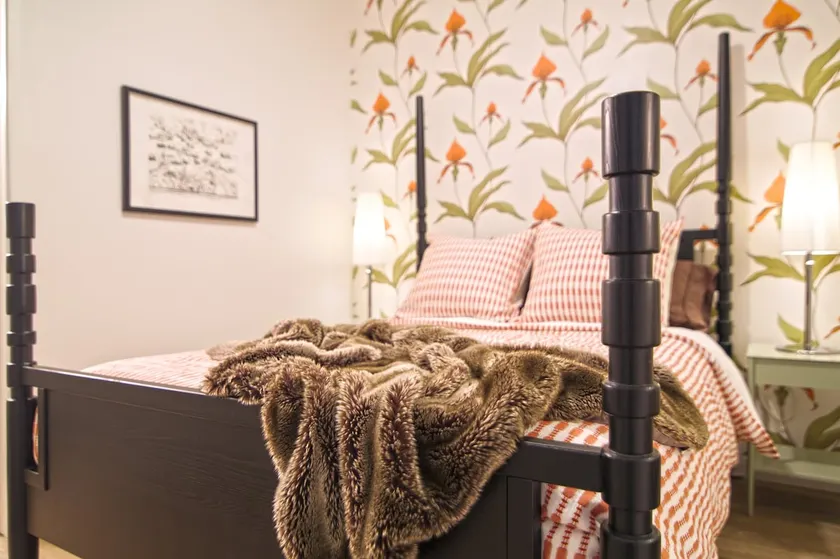 Designer 1 Bedroom with Laundry in Downtown Juneau - Image 1