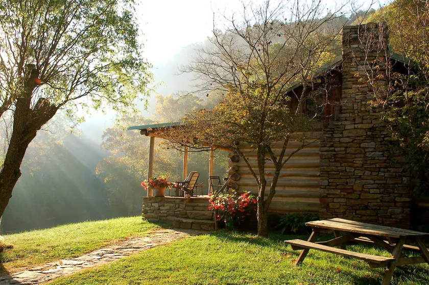 Cabin on the River at the Bare Farm - Image 1