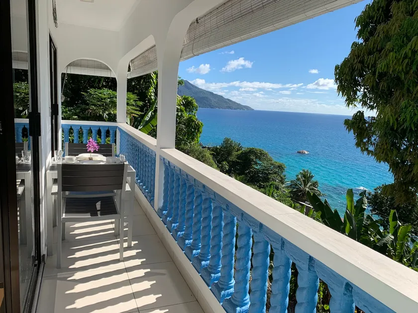 Crystal Apartments Seychelles SeaView Upper Floor - Image 1