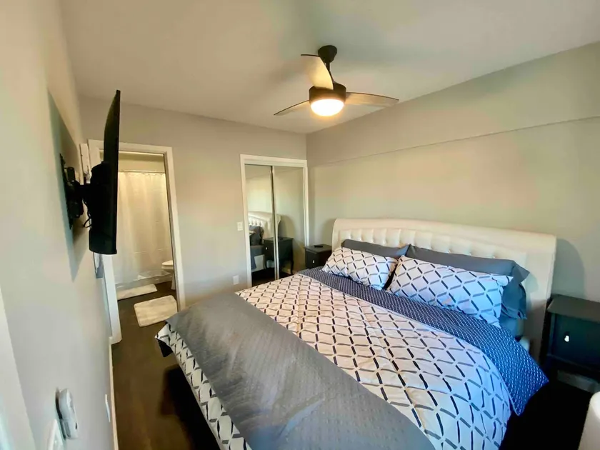 *Adorable Luxury Suite! w/private entrance - Image 1