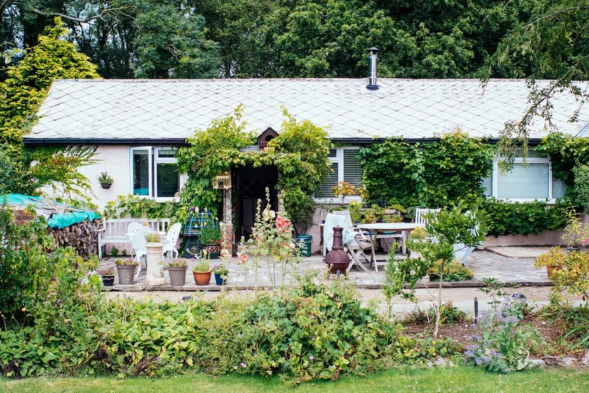 Secluded Country Stable Cottage - Image 1