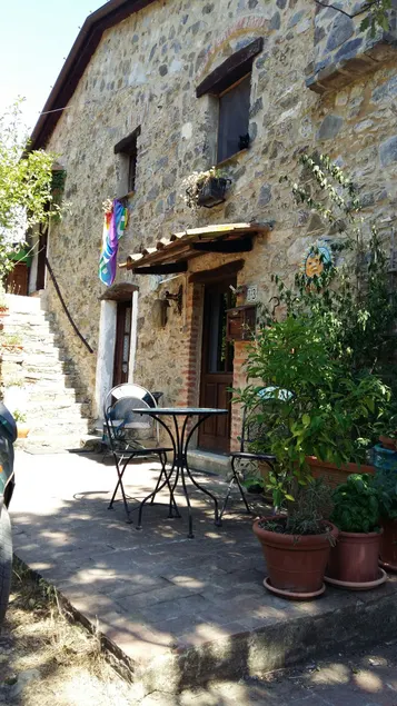 Characteristic stone house - Image 1