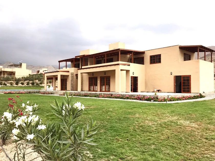 2,000 m² Country House for 28 People with Pool - Image 1