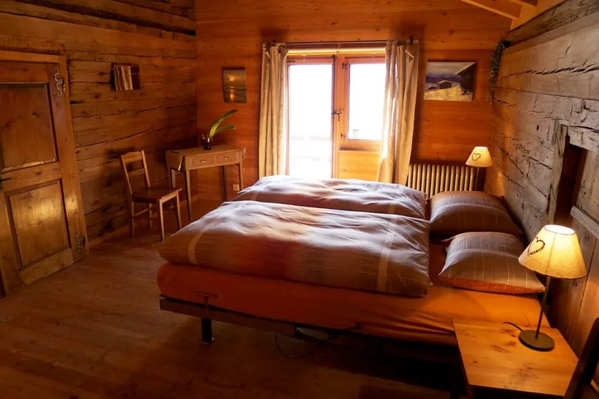 Pure Valais in the historical suite of 1636 - Image 1