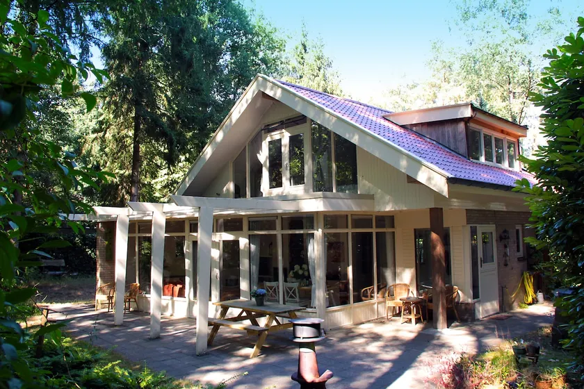 Luxury forest villa 'de Veenhof' with sauna - Image 1