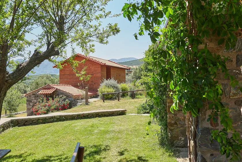 Authentic Cottage in a heaven of natural Beauty - Image 1