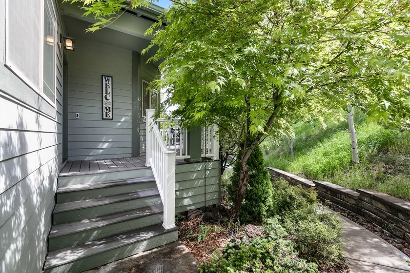 Aspen @ The DUPE - blocks from Old Mill District - - Image 1