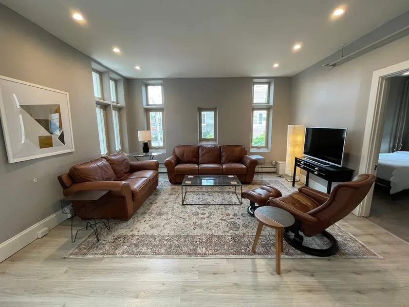 Private Apartment in Converted Church Residence - Image 1