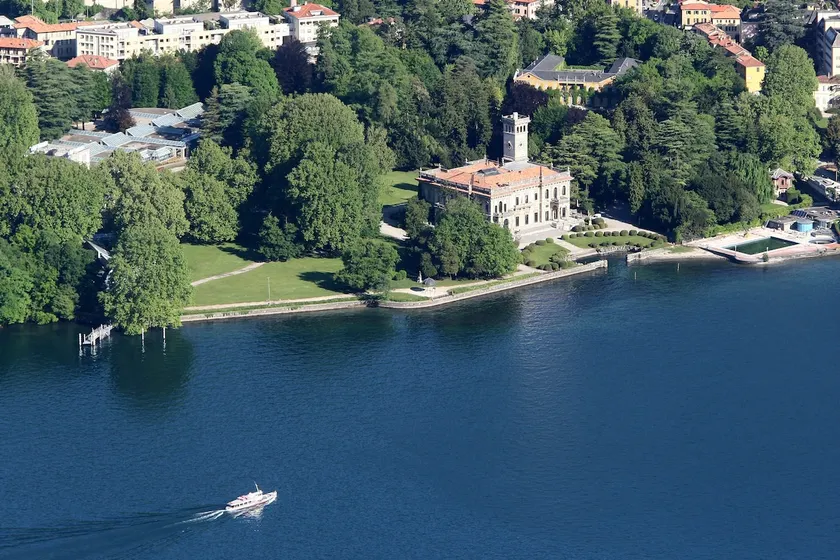 The most beautiful view of Como Lake - Image 1