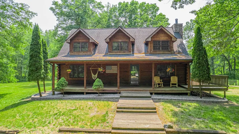 Cabin on 7 acres minutes to Lake Max & Bass Lake! - Image 1