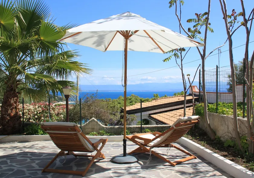 Villa Valentina, independent villa with view - Image 1