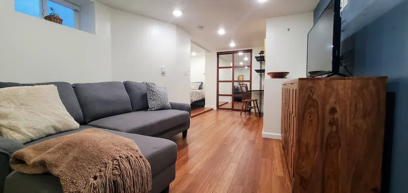 Cozy Renovated Private 1BR Fully Equipped Near All - Image 1