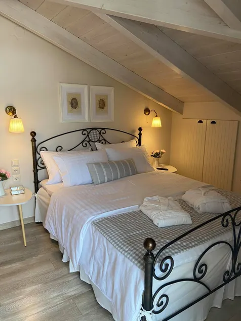Central Attic - Mary's Dream Home - Image 1