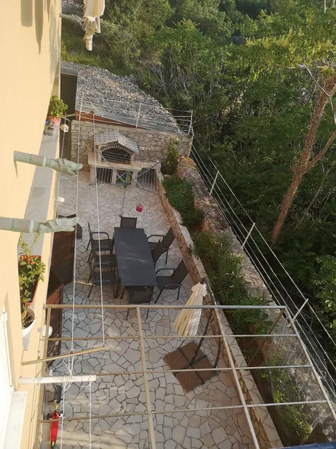 Large apartment ”Valun” with a beautiful terrace - Image 1