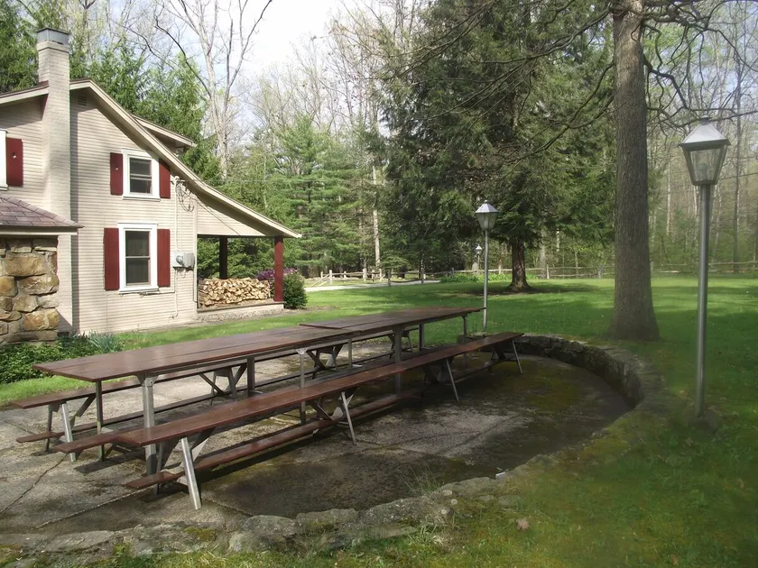 The Cottage At Ligonier Woodsy Cabin With Rec Blg - Image 1