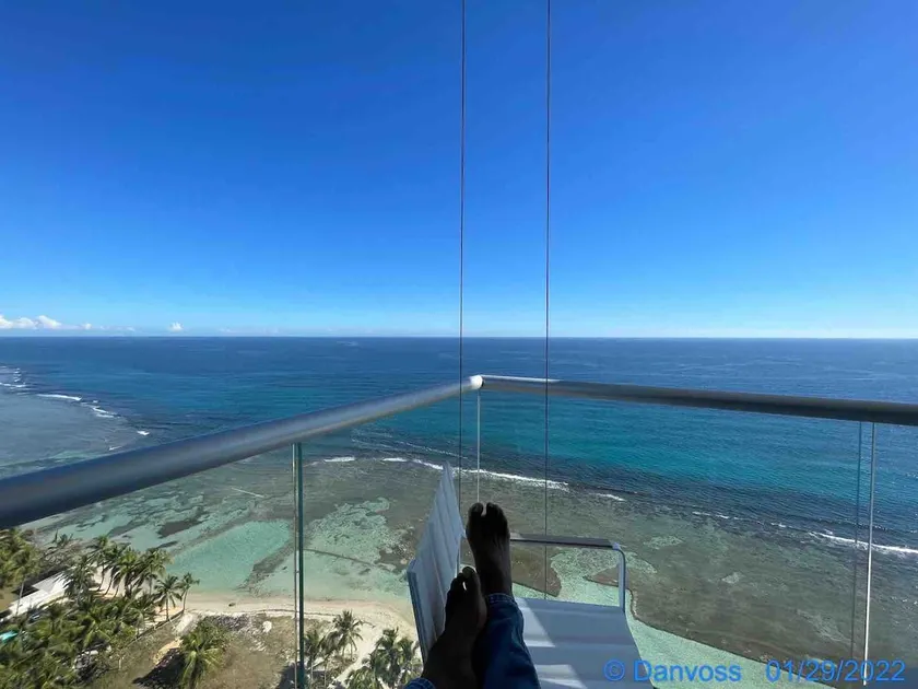 With the beach at your feet, 22nd floor ocean view - Image 1