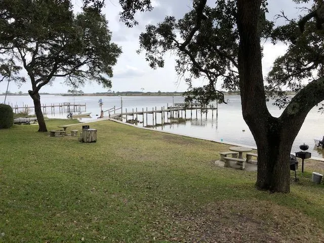 Salty Air Retreat on the Santa Rosa Sound - Image 1