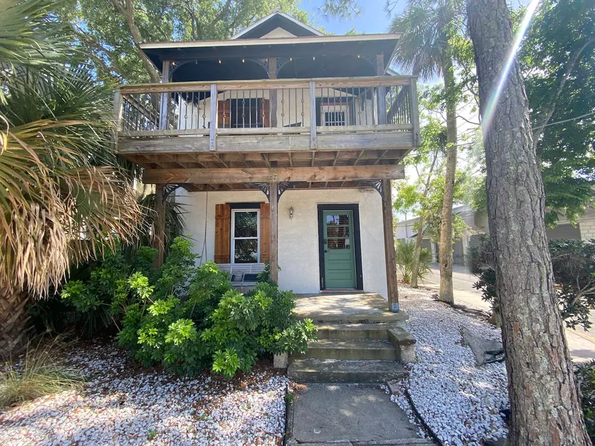 5 Min walk Dtown! Amazing Space ~LUX BATH~ Parking - Image 1