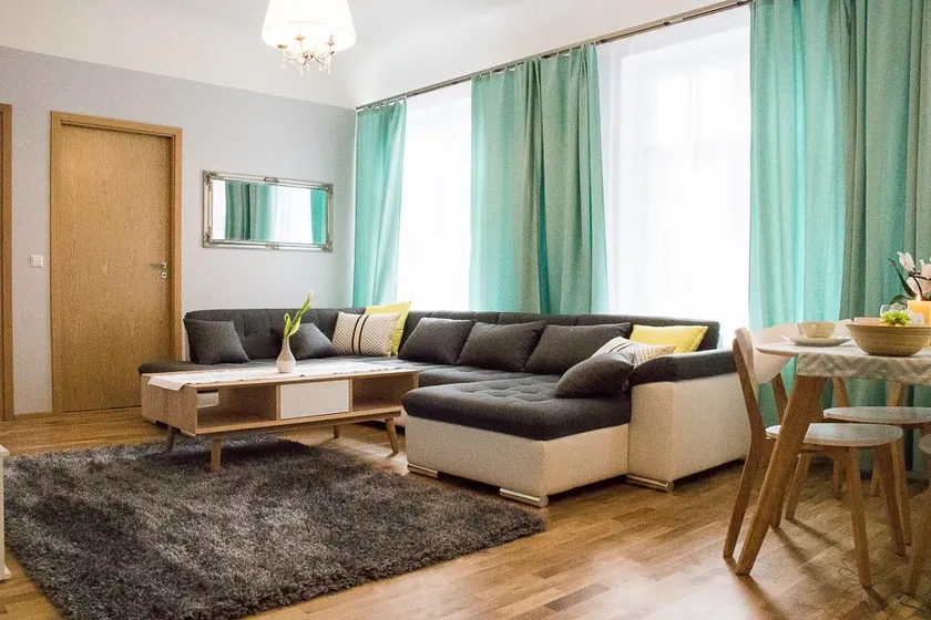 ☆Spacious in the ♥ of old town☆ Private Parking - Image 1
