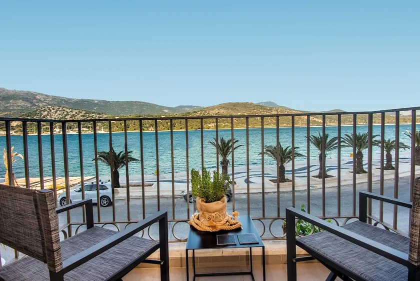 A & B Minimal Suite with Sea View in Argostoli - Image 1