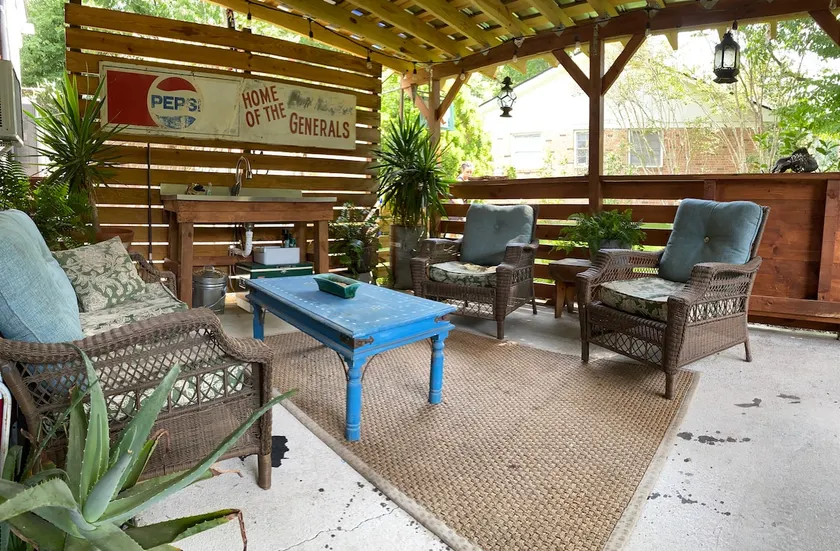 West Ashley Semi Detached Private Guest Studio - Image 1