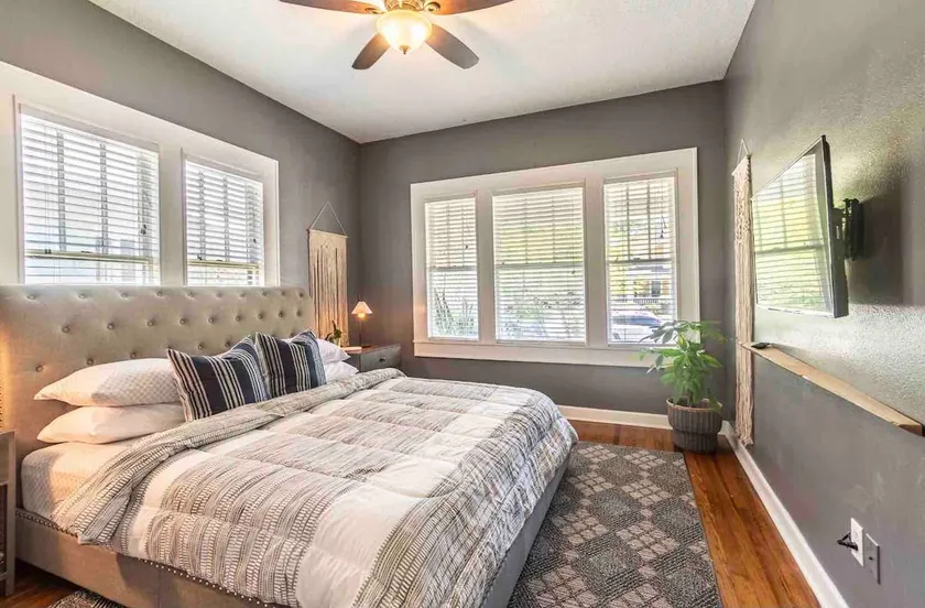 Harold’s Historic House - Image 1