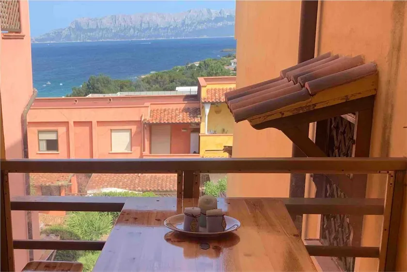Sea View, Beach below the house, free parking - Image 1