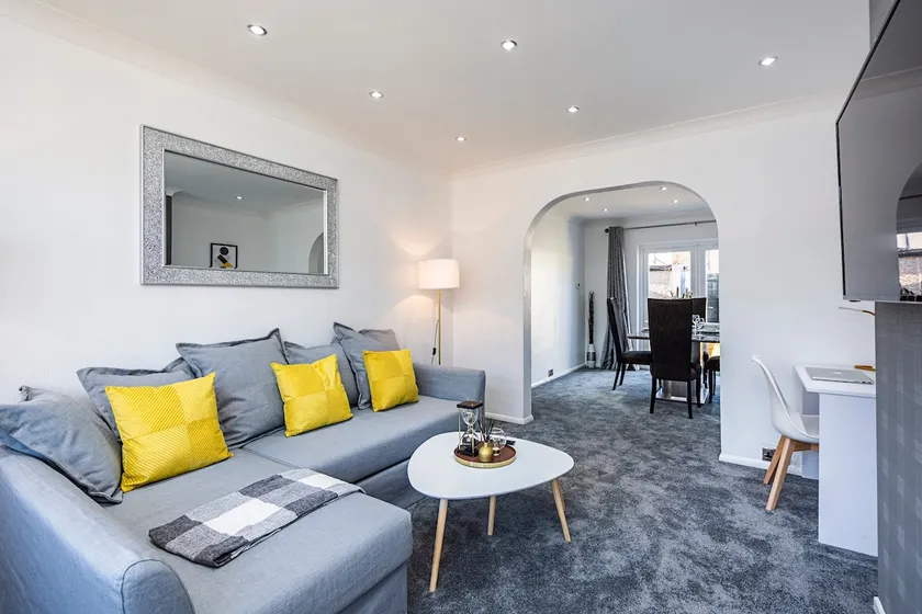 Cozy 3 Bedroom House in Aveley, Thurrock - Image 1