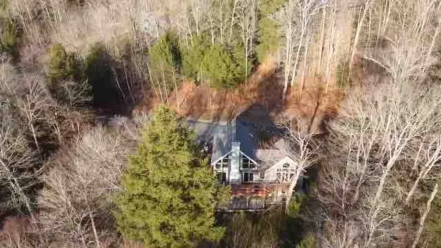 Spacious , secluded ski home near Stratton - Image 1