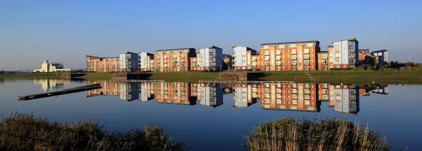 Bay View Apartment - Image 1