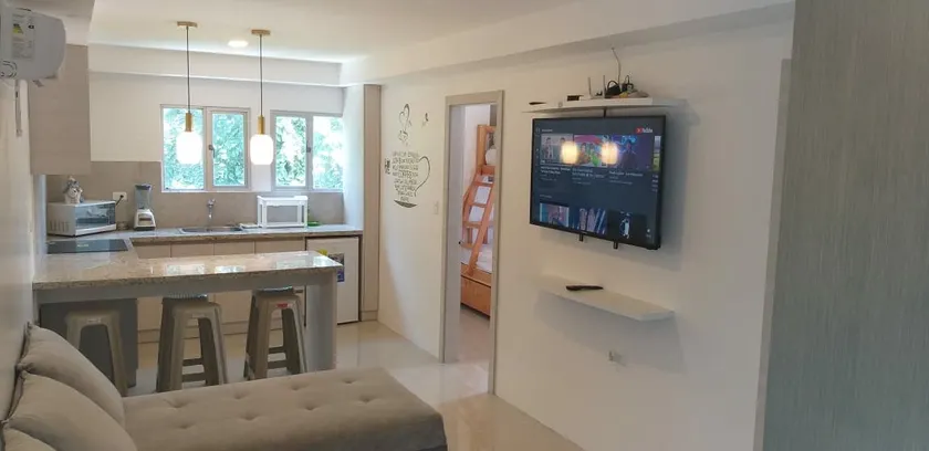 Modern vacation apartment. - Image 1