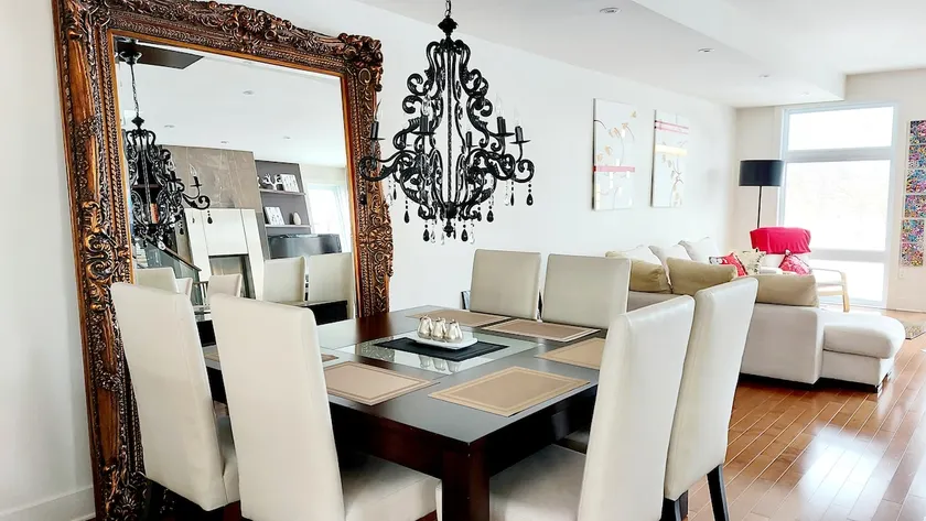 Modern luxury waterfront home in Sandy Hill - Image 1