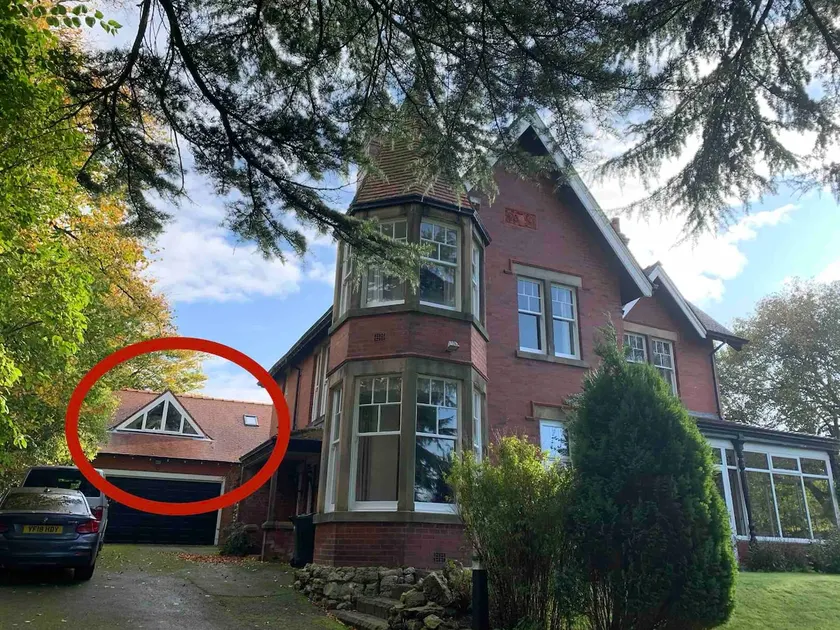 Netherdene - large room with private entrance - Image 1