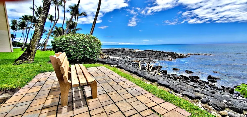 Ali'i Banyan Breeze - Image 1
