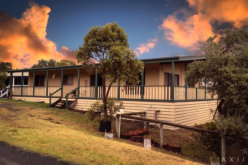 Cosy Beach House - freeWiFi - Netflix, Pets, Linen - Image 1