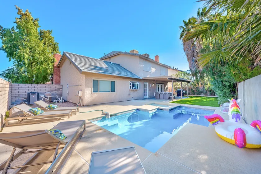 Luxury 5BR Private Pool, GameRoom 14 ppl - Image 1