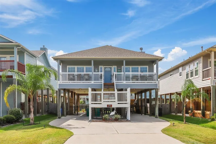 Portofino Bayfront Escape 3br2bth Hot Tub - Image 1