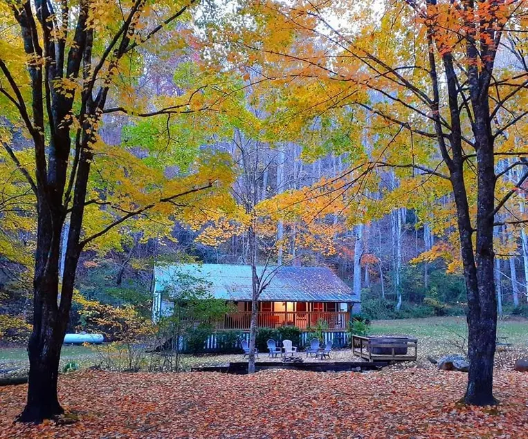 Creekside 1920's Farmhouse - Image 1