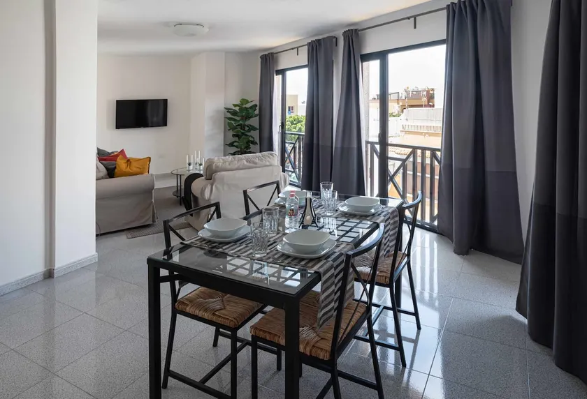 MC Apartments B1A - Image 1