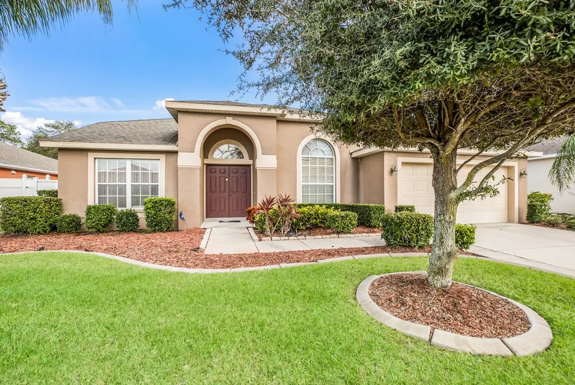 Florida Style Living - Image 1