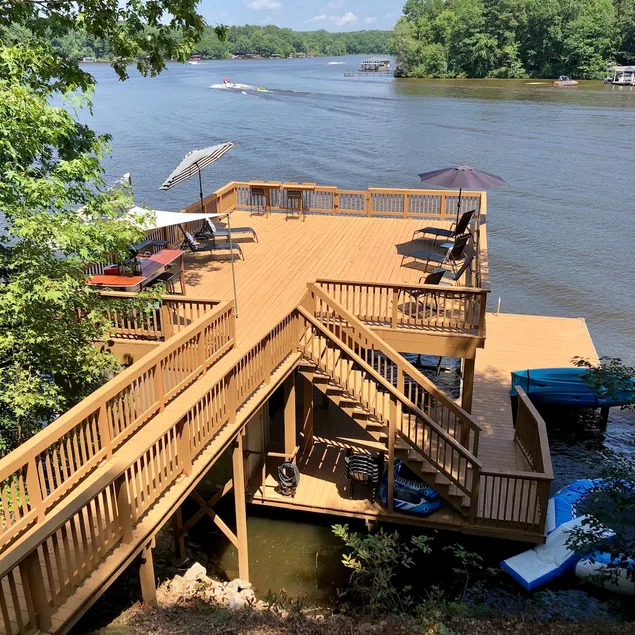 Lake Front Getaway, Outdoor Bar, Pontoon Rental - Image 1